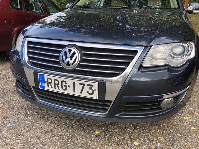 Volkswagen Passat 1