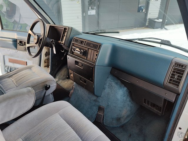 Chevrolet Astro 12