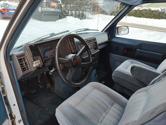 Chevrolet Astro 11