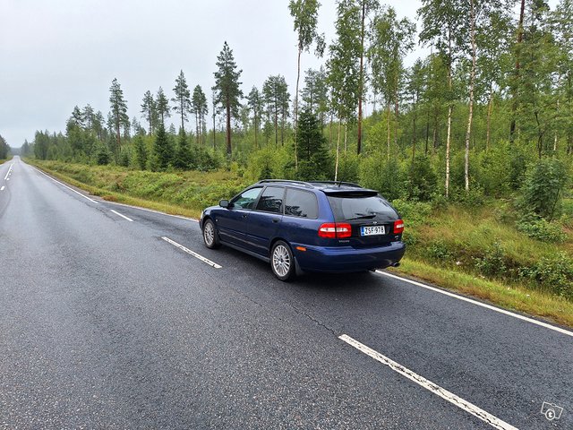 Volvo V40 10