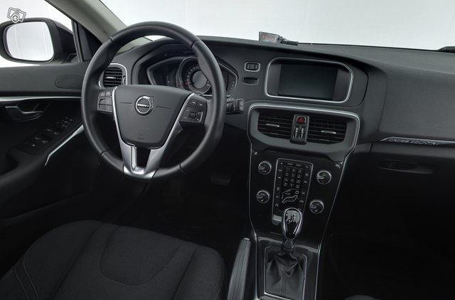 Volvo V40 Cross Country 8