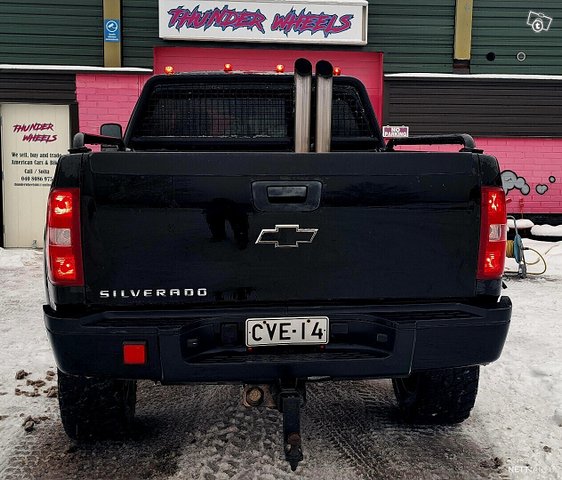 Chevrolet Silverado 8