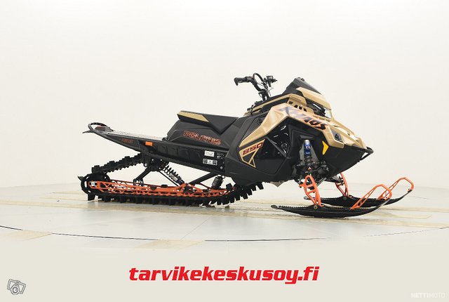 Polaris RMK 10