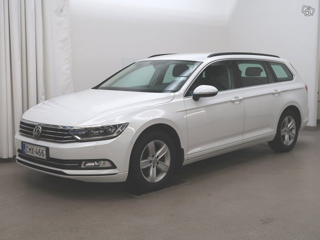 Volkswagen Passat 1