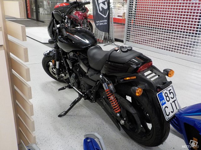 Harley-Davidson Street 5