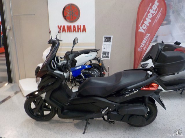 Yamaha X-MaX 11