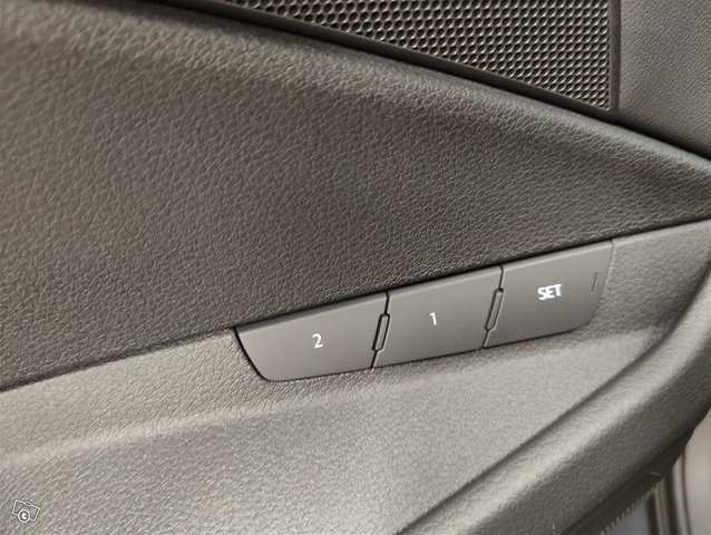 Audi Q8 E-tron 19