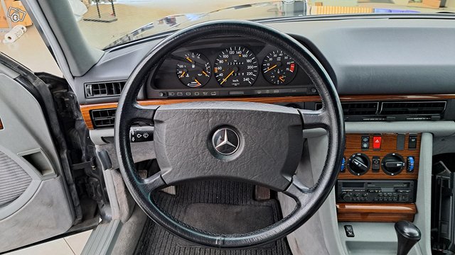 Mercedes-Benz SE 15