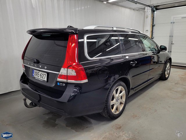 Volvo V70 5