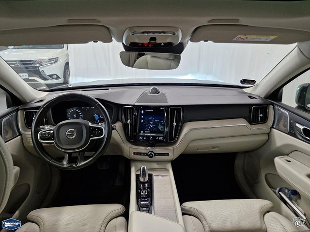 Volvo XC60 14