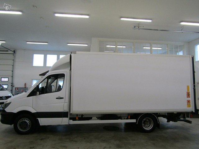 Mercedes-Benz Sprinter 4