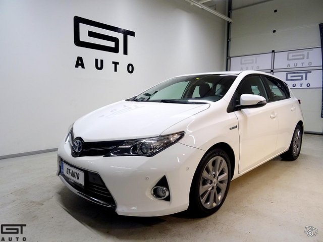 Toyota Auris 1