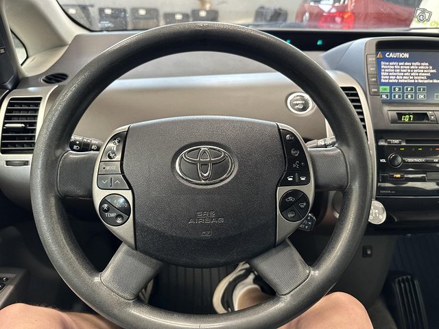 Toyota Prius 13