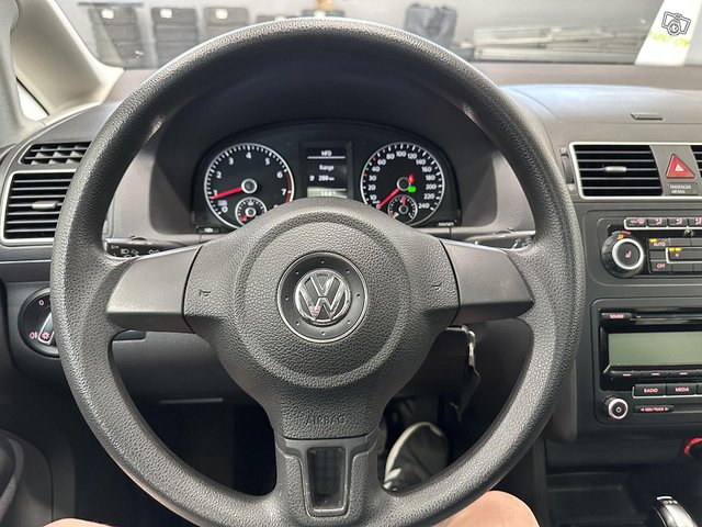 Volkswagen Touran 12