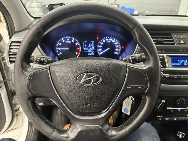 Hyundai I20 12