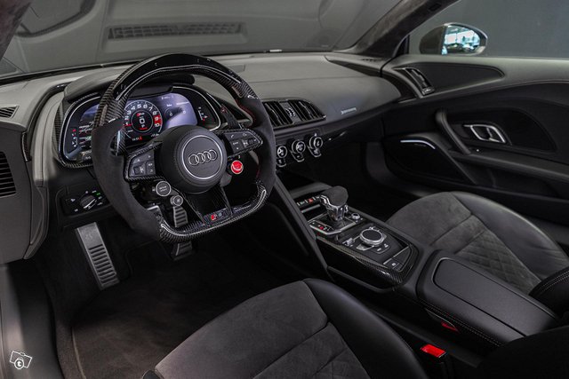 Audi R8 14