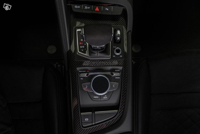 Audi R8 17