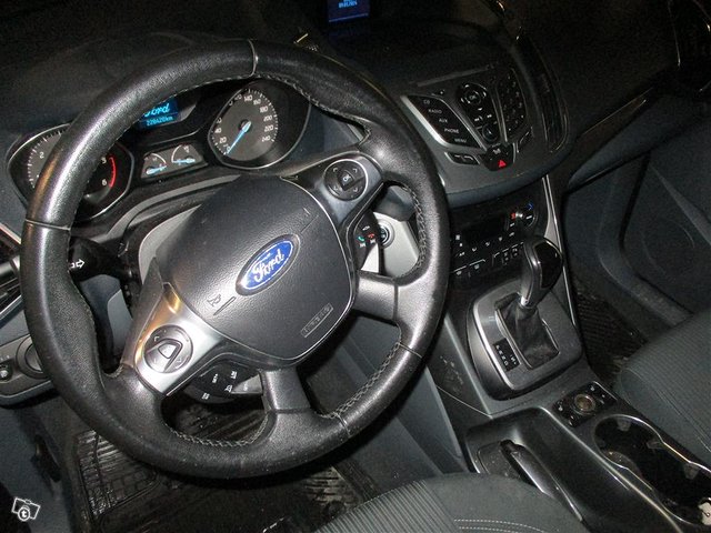 Ford Grand C-Max 13
