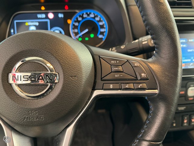 Nissan Leaf 12