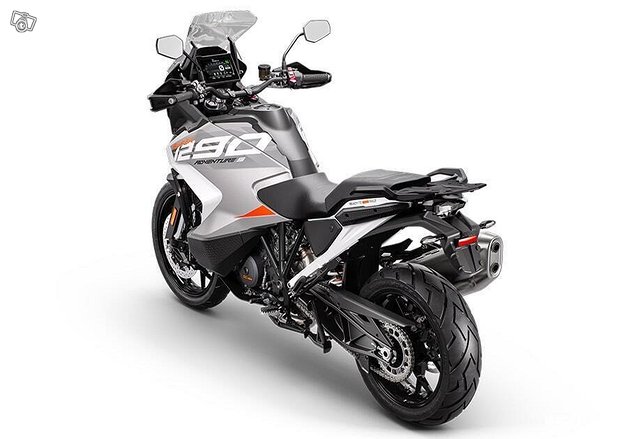 KTM 1290 Super Adventure S 4