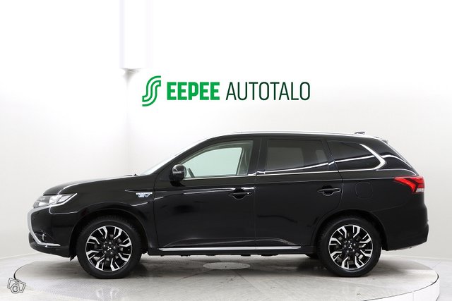 Mitsubishi OUTLANDER PHEV 2