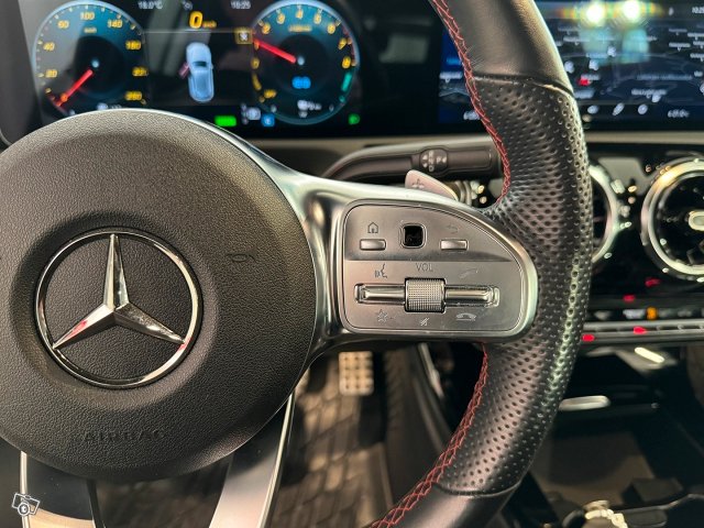 Mercedes-Benz A 12