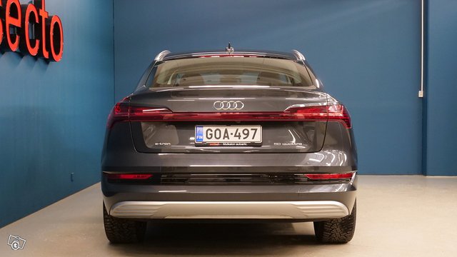 Audi E-TRON 4