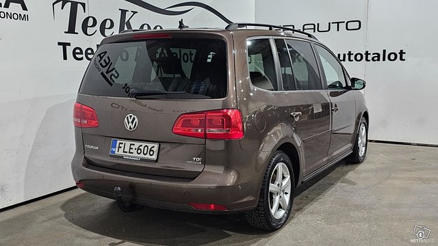 Volkswagen Touran 6