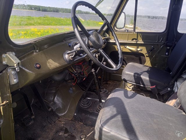 Gaz Jeep 5