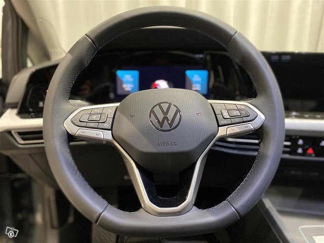 Volkswagen Golf 15