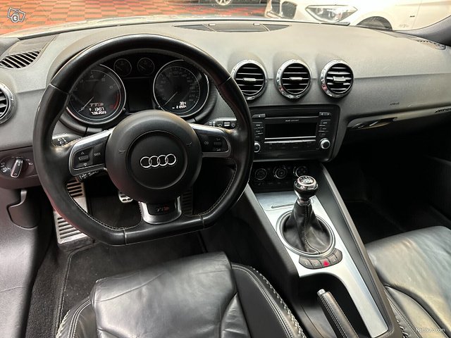Audi TTS 10