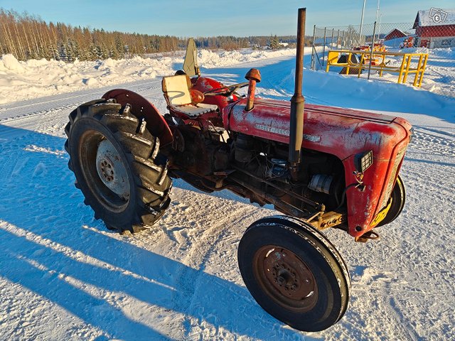 Massey Ferguson 35 traktori - VIDEO - rekisterissä 9