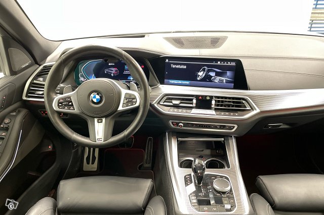 BMW X5 8
