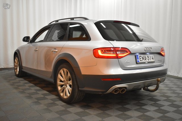 Audi A4 ALLROAD 5