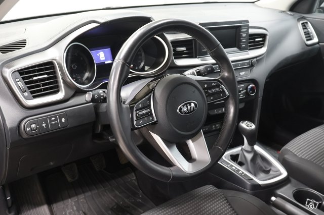 Kia Ceed 9