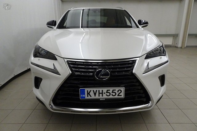 Lexus NX 2