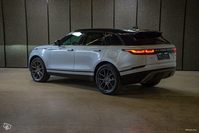 Land Rover Range Rover Velar 10