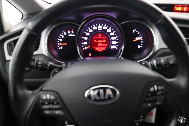 Kia Cee'd 11