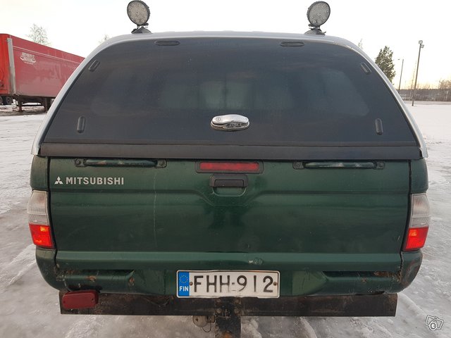 Mitsubishi L200 8