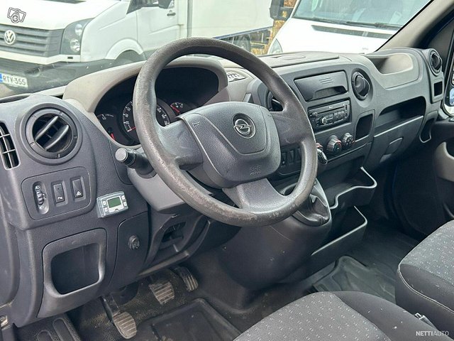 Opel Movano 9