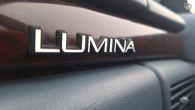 Chevrolet Lumina 6