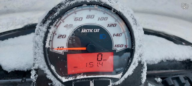 Hieno ArcticCat BEARCAT Touring moottorikelkka 3