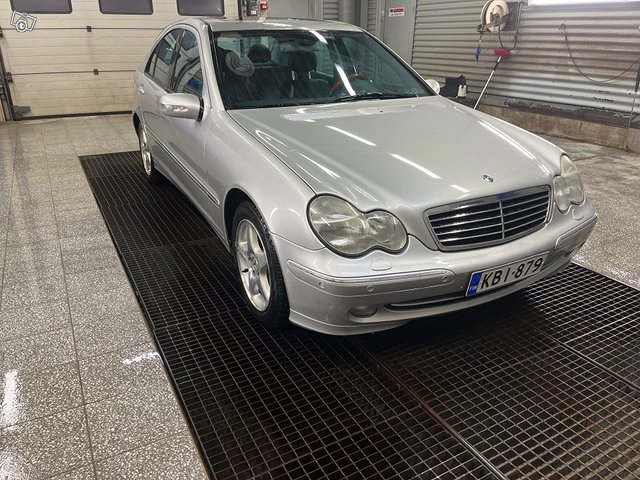 Mercedes-Benz C-sarja 5