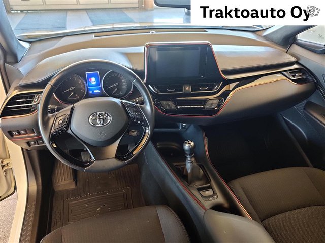 Toyota C-HR 6