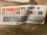 Yamaha FJR1300 , 3P6-28322-10 Tuulilasin kiinnike