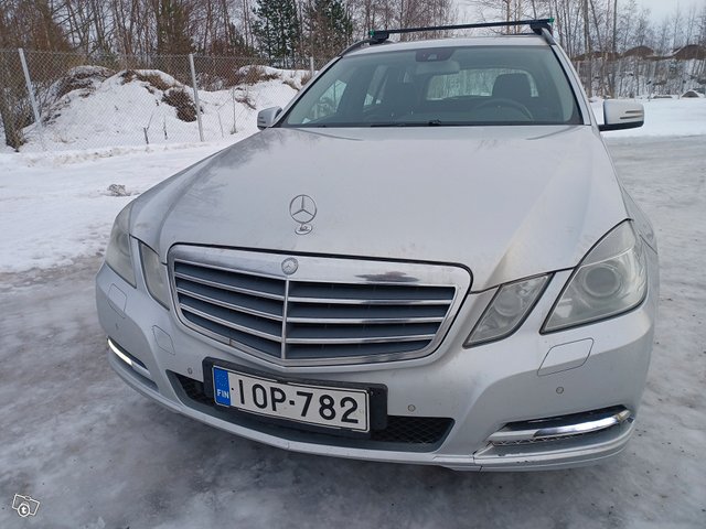 Mercedes-Benz E-sarja 3