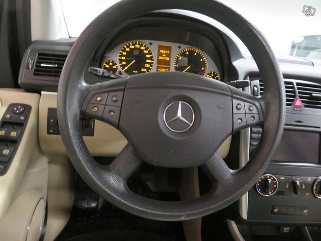 Mercedes-Benz B 170 NGT 11