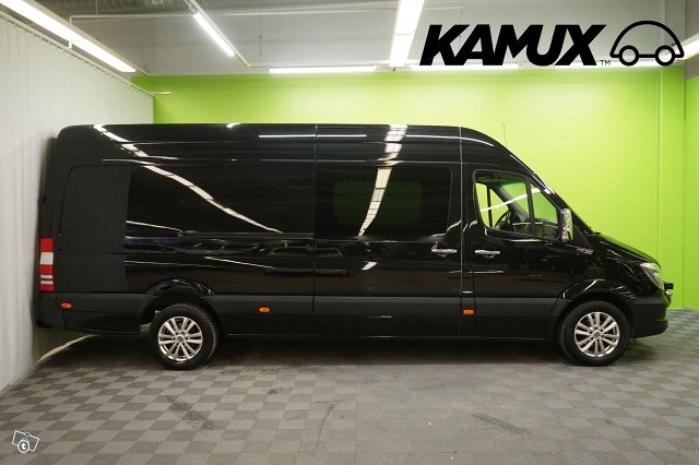 Mercedes-Benz Sprinter 2