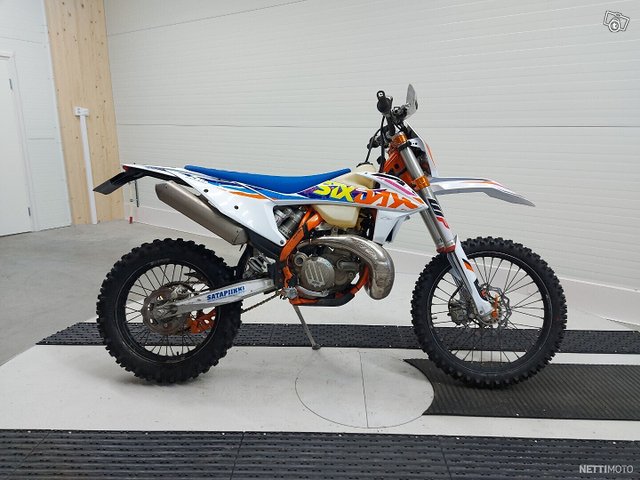 KTM 300 2