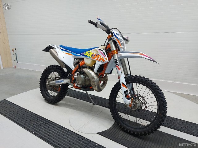 KTM 300 4